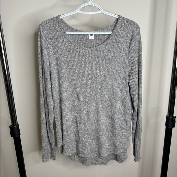 Old Navy Sweaters - OLD NAVY Size L Light Gray Ribbed Marbled Round neck light sweater
